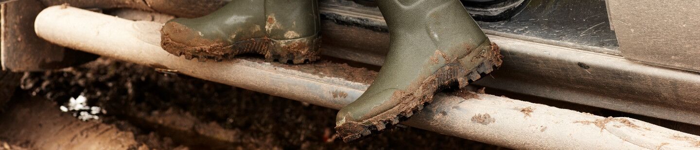 Regenjagdbekleidung Regenbekleidung Gummistiefel gegen Nässe Regenponcho wasserdicht wasserabweisend Jagdhosen Jagdjacken Oefele